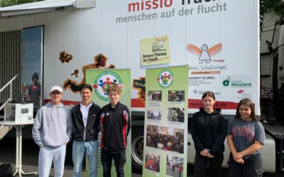 Wanderausstellung missio-Truck: „Menschen auf der Flucht“ an der Edith-Stein-Realschule
